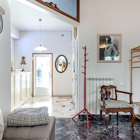 Nada's House - * فلورنس