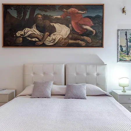 Daire Nada's House -