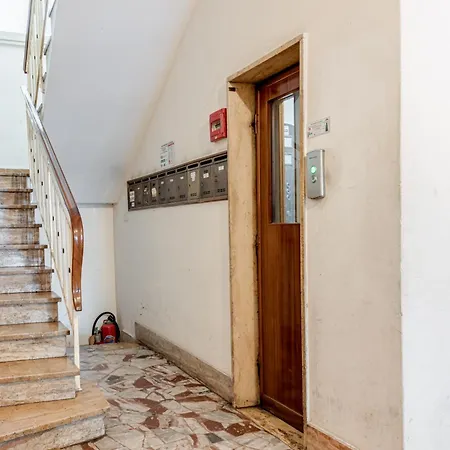 Nada's House - *